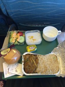 パキスタン出張。PIAパキスタン航空の機内食