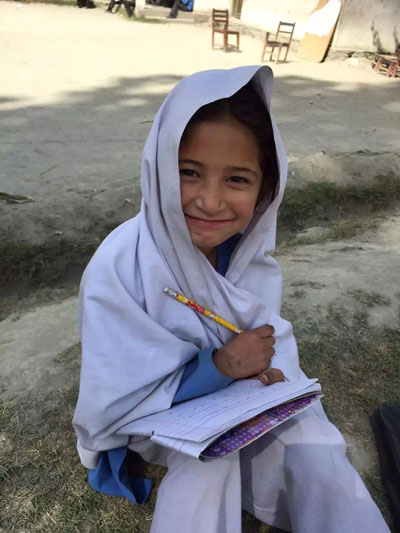 青空学校の子供達＠パキスタン