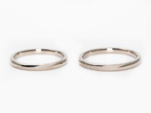 写真 2021-1結婚指輪・earth・オフホワイトゴールド・ペルー・コロンビア産フェアマインドゴールド2-07 17 29 33