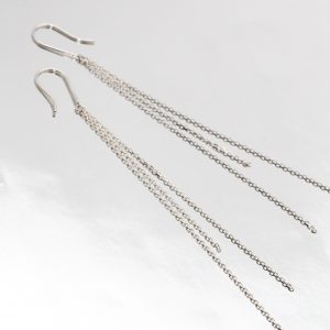 【清流 SEIRYU】ロングチェーンピアス / イヤリング (シルバー)